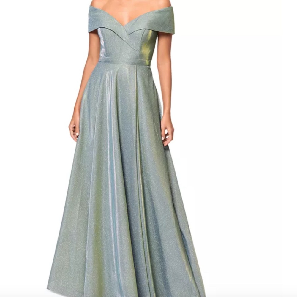 XSCAPE Women's Off-The-Shoulder Sequin-Knit Fit & Flare Gown